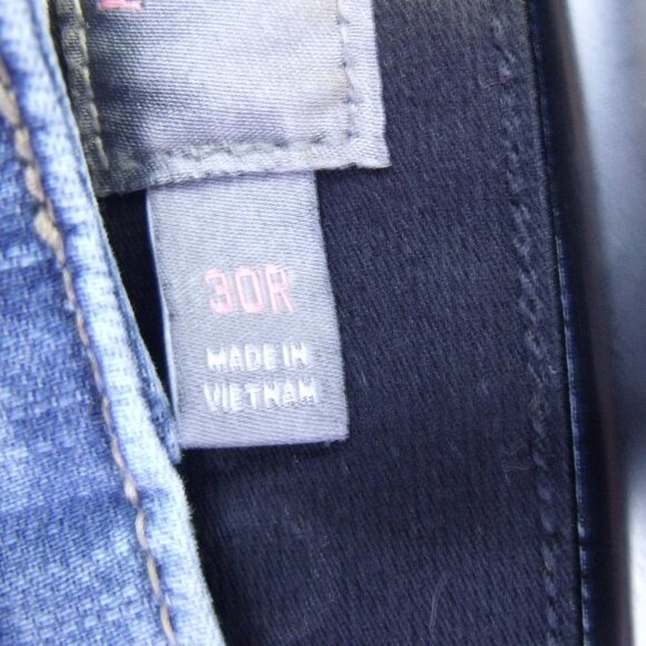 Torrid Bombshell Skinny Jeans - Picture 6 of 6